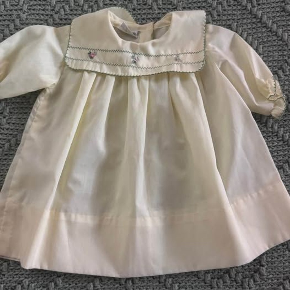 Kate Greenaway Girls 12 Month Yellow Dress Embroidered Peter Pan Collar Vintage